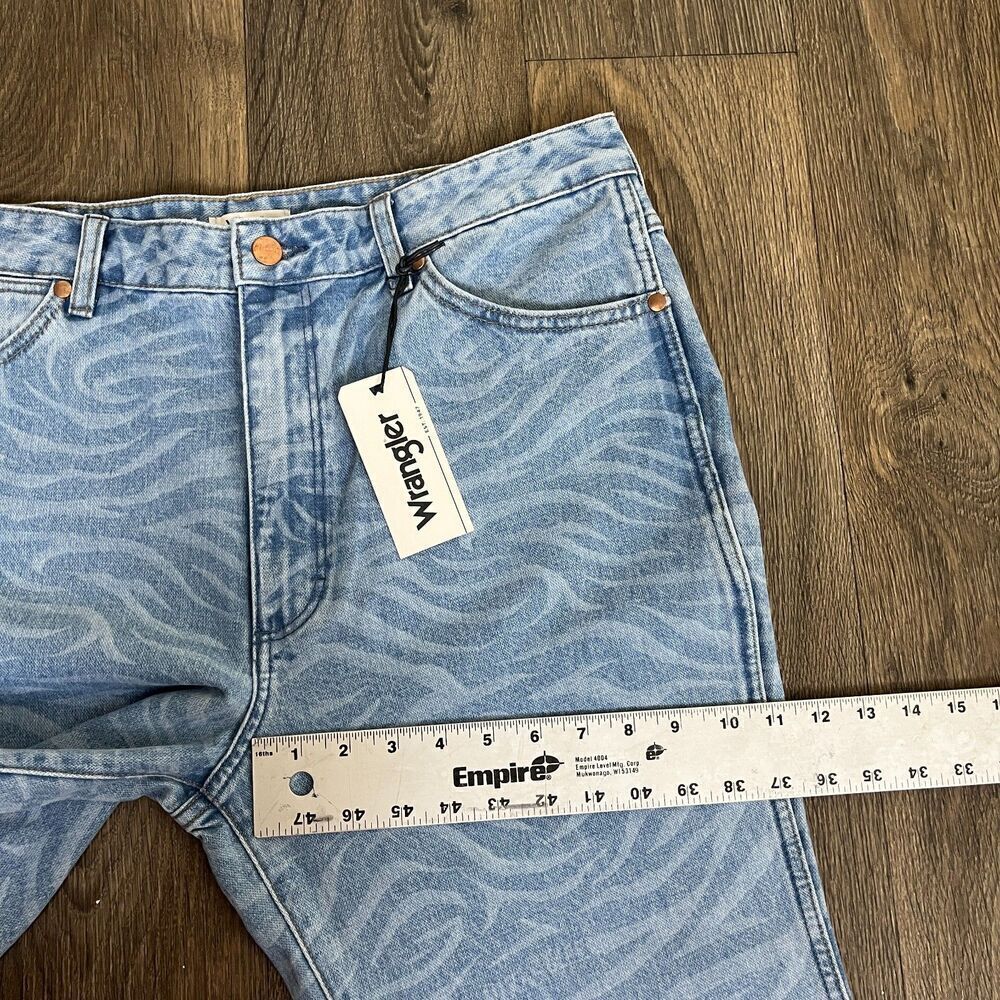 Wrangler Women's 33 Denim Meow Laser Tiger Print Wanderer Flare Jeans Retro Boho - Picture 14 of 17
